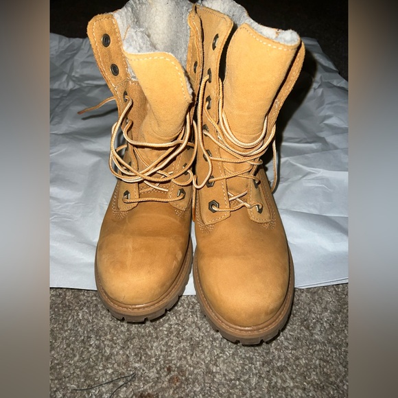 Timberlands - Picture 6 of 7